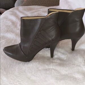 Gently Loved L.A.M.B Leather NYLA Bootie